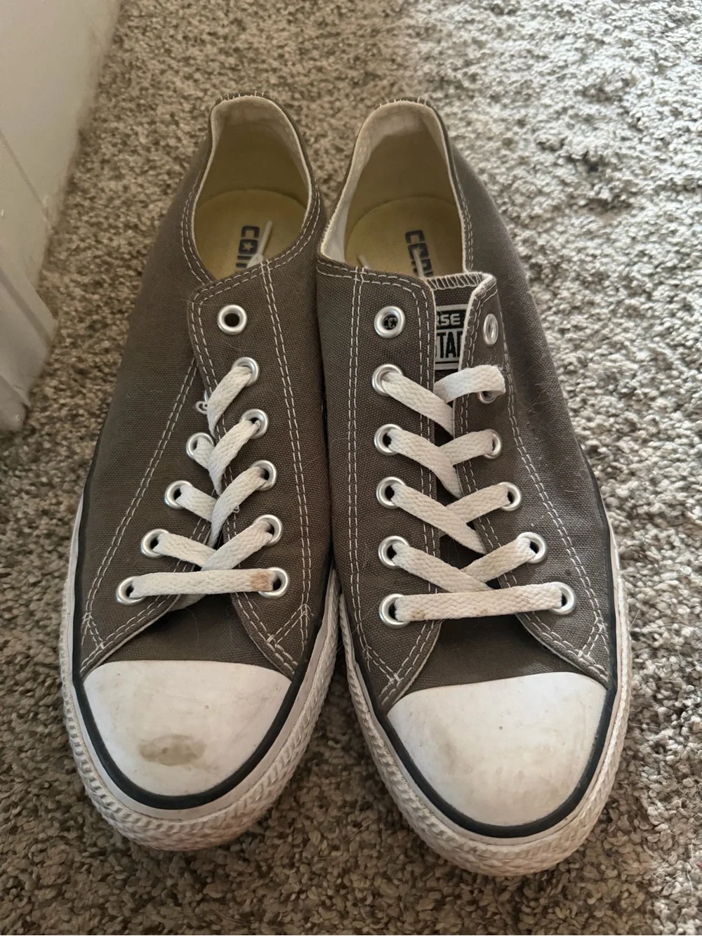 Converse Low-Top Sneakers in Gray and White